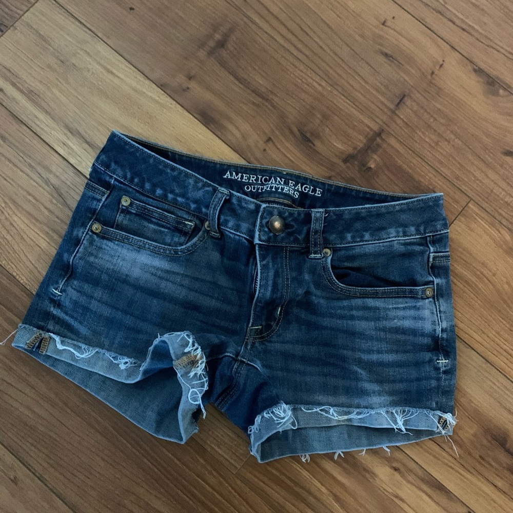 AE shorts